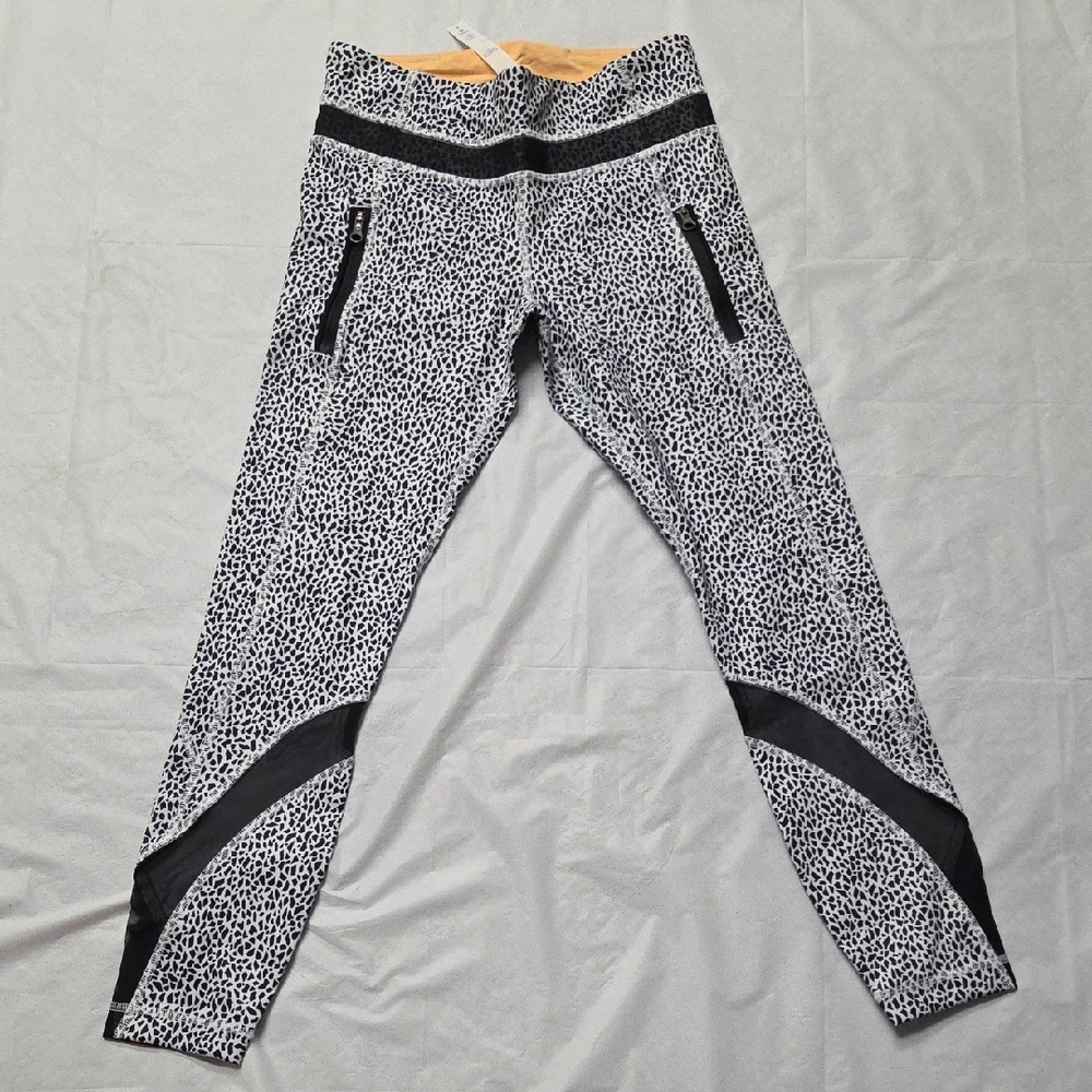 Lululemon Athletica Black and White Abstract Leggings
